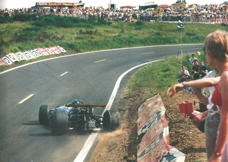Illustration for article titled Vintage F1 photo dump #4